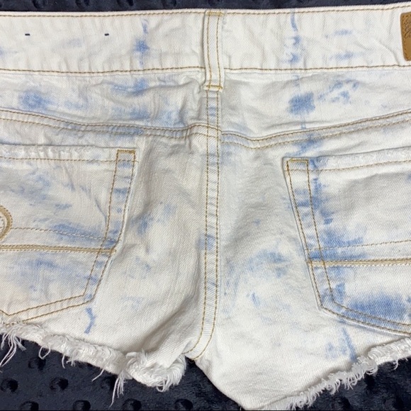 AEO Stone / Acid Washed Denim Shorts - Size 6 - Picture 12 of 13